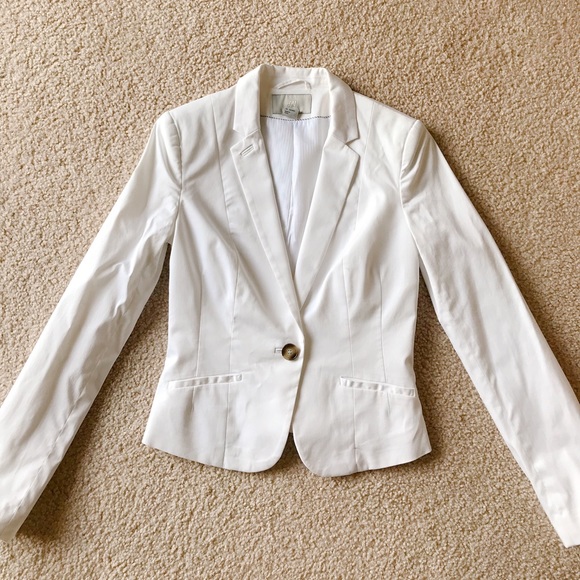 H&M Jackets & Blazers - White Blazer ❤️